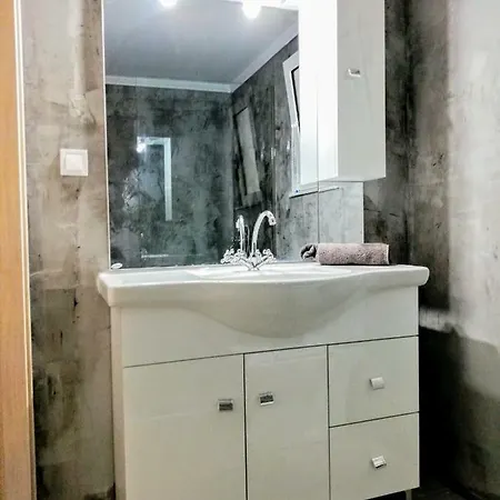 Amazing Near The New Marina And Old Town Apartment *
