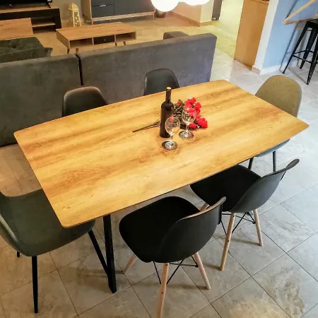 Apartment Amazing Near The New Marina And Old Town